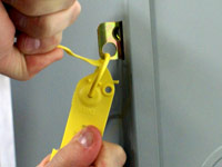 Plastic Seal Removal
