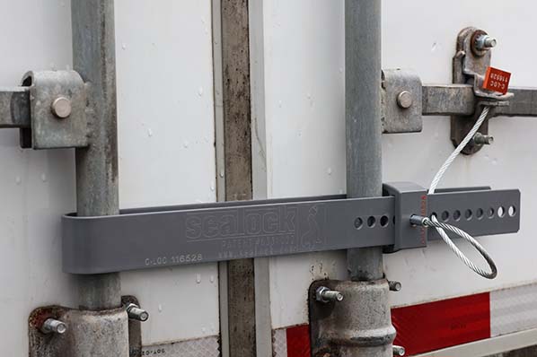 SL-U-MS-BAR30 applied to trailer door seal