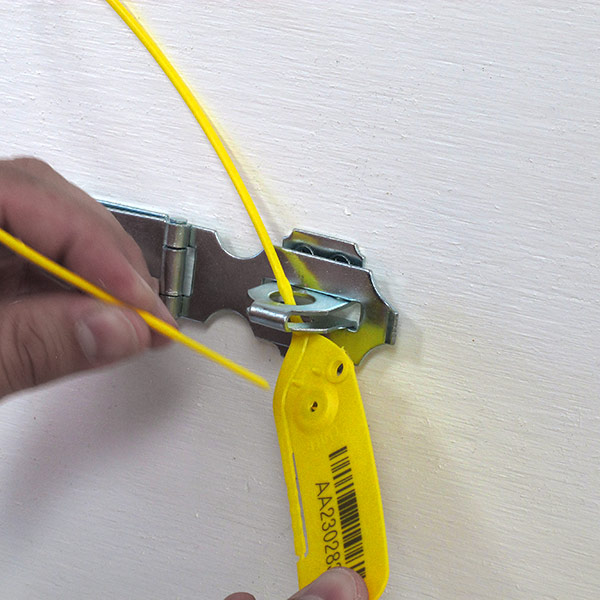 Plastic Adjustable Truck Seal